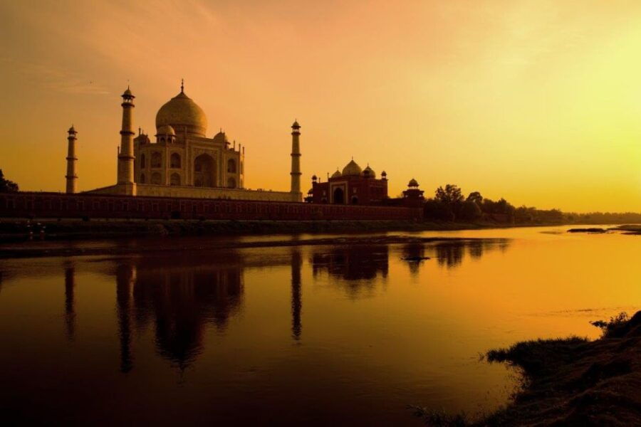 Delhi: Taj Mahal & Agra Day Tour by Gatimaan Express Train - Good To Know