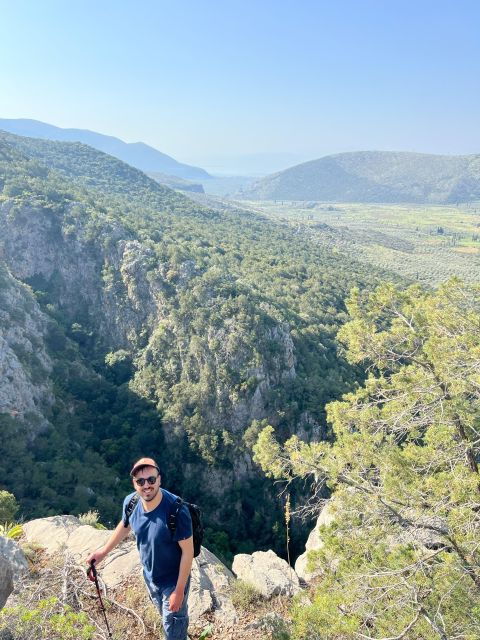 Delphi: Easy Hike From the Monastery to the Mycenaean Tomb - Good To Know