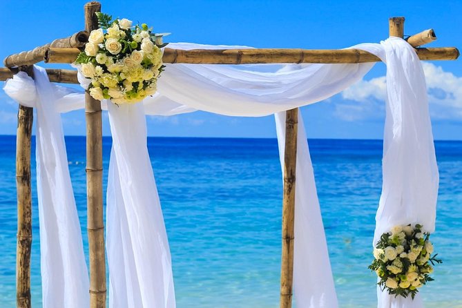 Destination Wedding on Roatans Beach