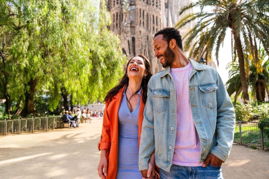 Discover Valencia’s Romantic Side On Foot