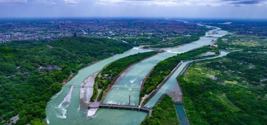 Dujiangyan Panda Base and Irrigation System Park Day Tour