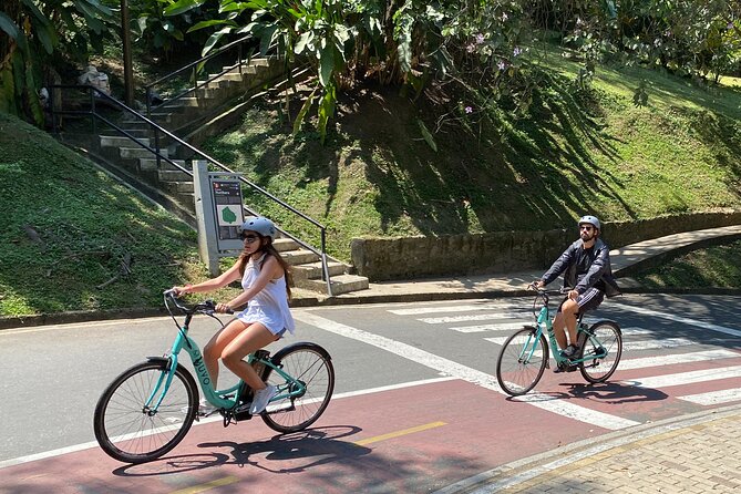 E-Bike City Tour Medellin With Local Snacks and Local Beer - Tour Location and Meeting Point