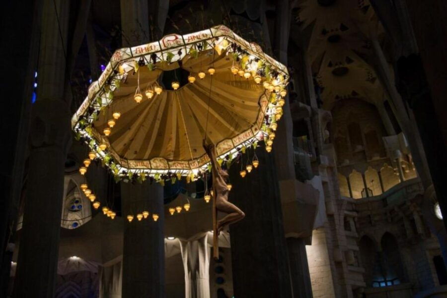 Eixample and Gaudis Sagrada Familia Small Group Tour - Tour Details