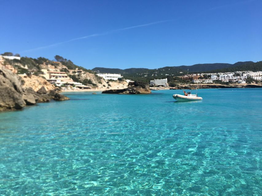 EXCURSION IN PRIVATE BOAT TO ES VEDRA & BEST CAVES OF IBIZA