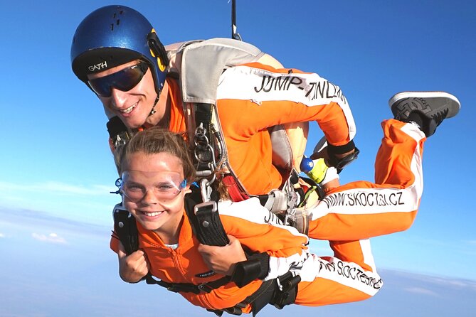 Experience Best Prague Tandem Skydiving