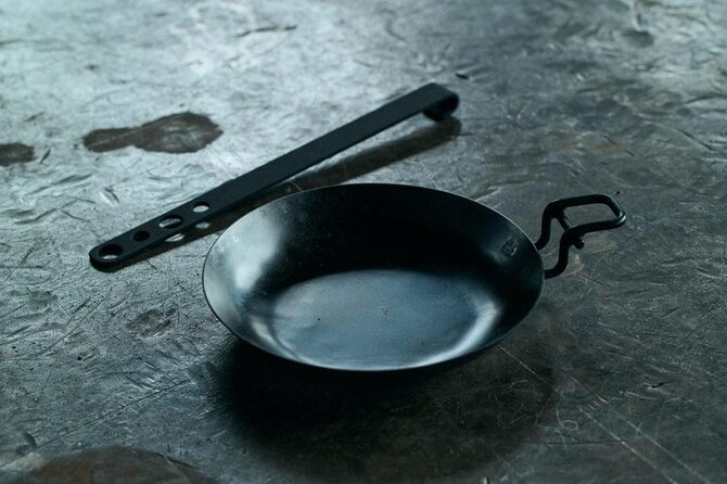 Experience Frying Pan Making With an Ironworking Expert