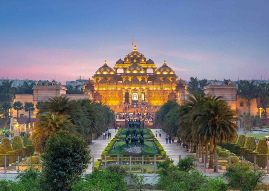 Explore Culture & Religions in Delhi With a Local - 4 Hours - Tour Details