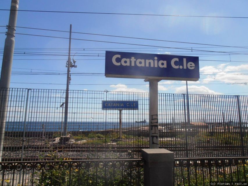 Explore Sicilys Coastline by Rail Across Siracusa & Catania