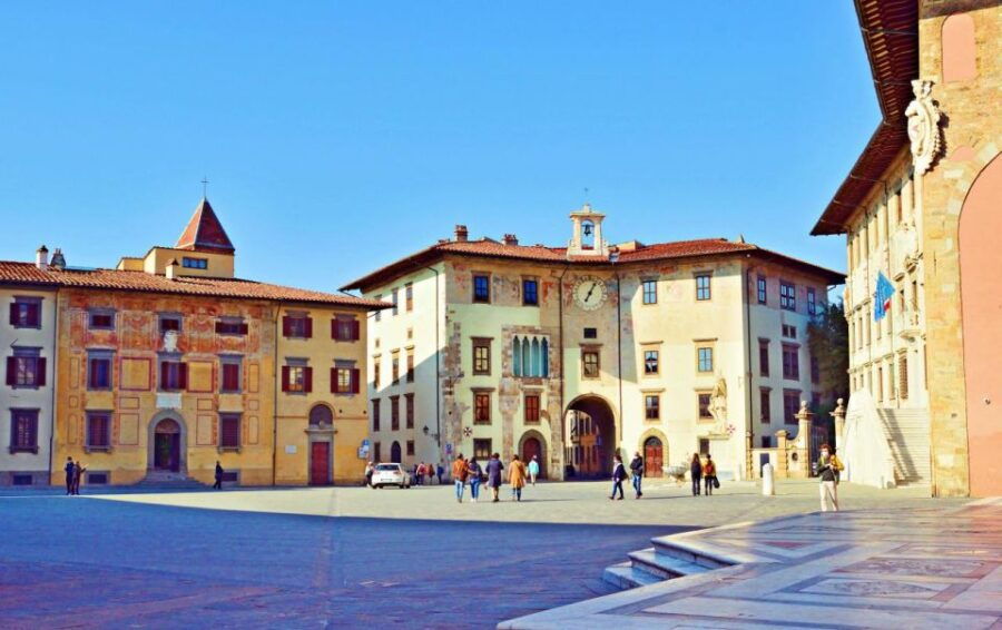 Exploring Pisa – Walking Tour for Couples