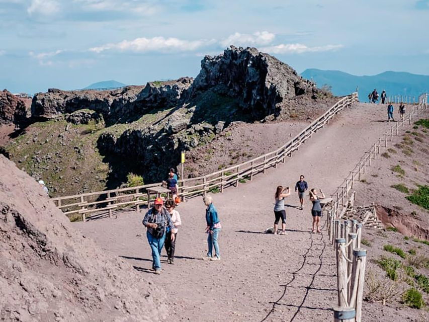 Exploring Vesuvius & Pompeii: A Journey Through Time - Tour Itinerary