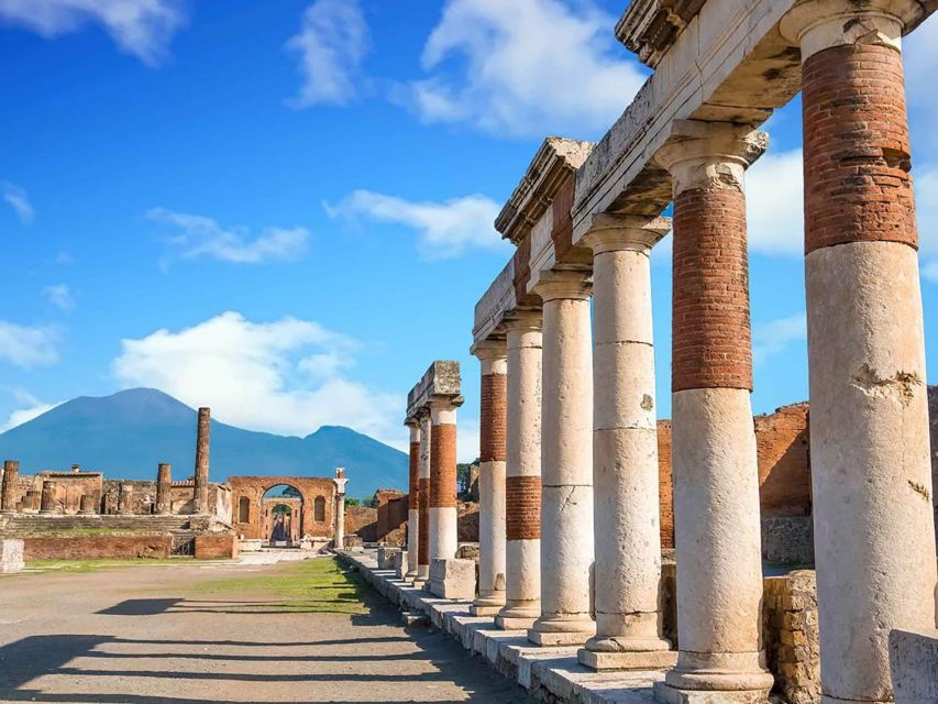 Fascinating Excursion Through Pompeii and Vesuvius - Excursion Details