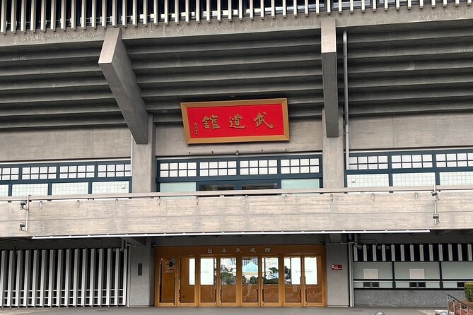 Feel the History Walking Tour Starting From Imperial Palace - Good To Know