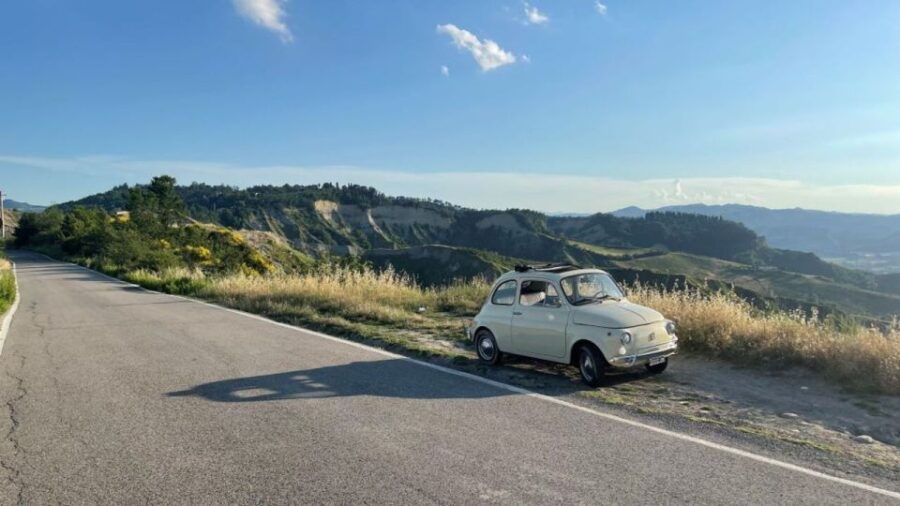 Fiat 500 Guided Tour on the Hills of Bologna