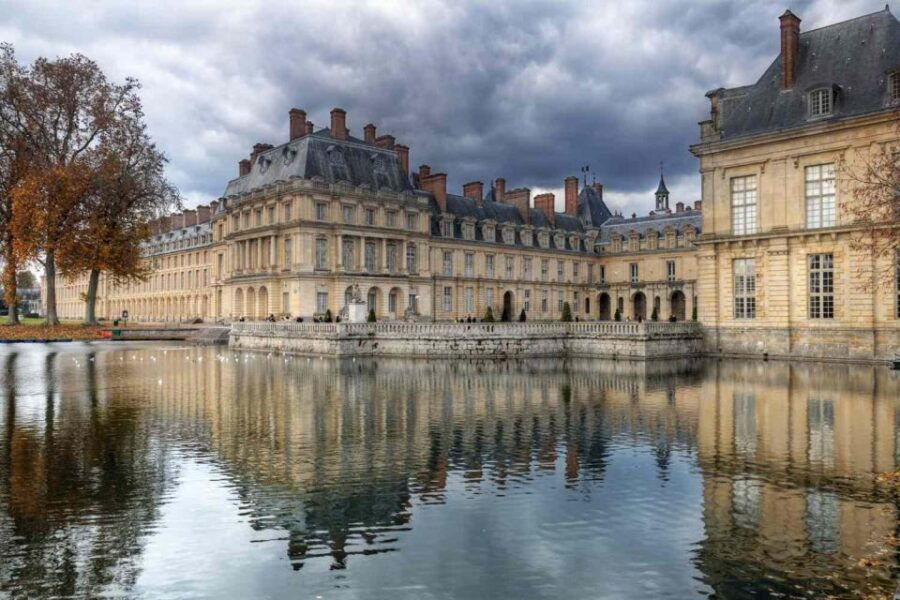 Fontainebleau: Private Round Transfer From Paris