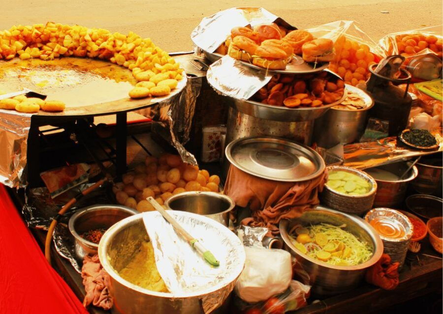 Food Walk of Jhansi (2 Hours Guided Walking Tour)