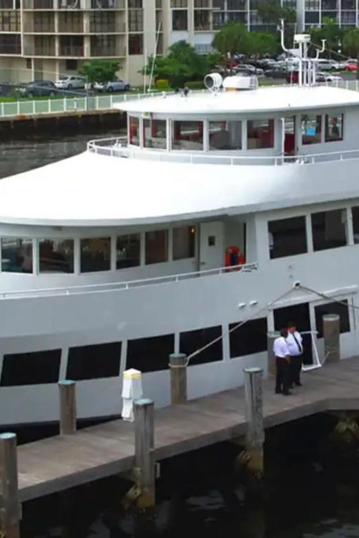 Fort Lauderdale: Musette Yacht New Years Eve Party Cruise