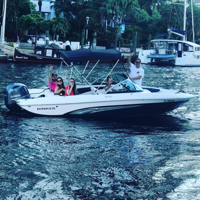 Fort Lauderdale: Night Cruise Through the Venice of America - Night Cruise Experience
