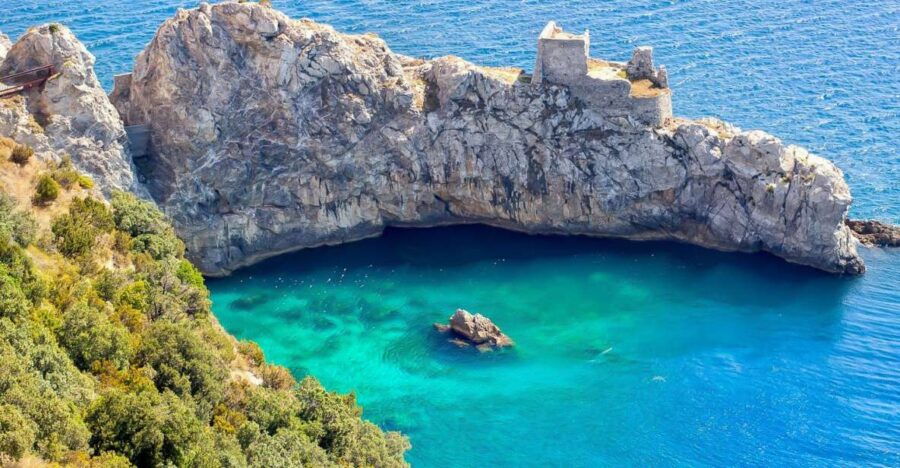 From Amalfi: Amalfi Coast 6-Hour Private Grottoes Boat Trip