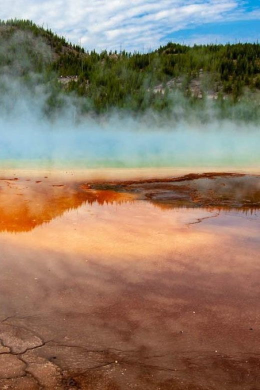 From Bozeman: Yellowstone & Teton Tour (3 Days 2 Nights)