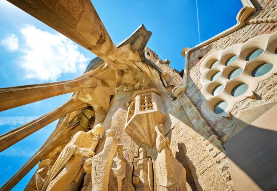 From Costa Brava: Barcelona and Antoni Gaudís Work Bus Tour