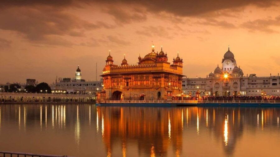 From Delhi: 2-Day Amritsar Golden Temple & Wagah Border Tour - Tour Overview