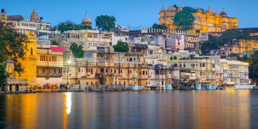 From Delhi: 6-Day Golden Triangle With Udaipur Luxury Tour - Group Size and Tour Highlights