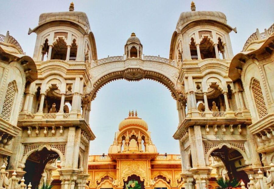 From Delhi: Private 1-day Mathura and Vrindavan Tour by Car