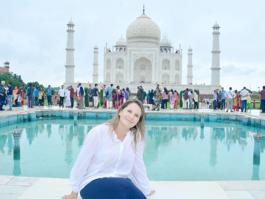 From Delhi: Private Taj Mahal Day Tour By Car and Driver