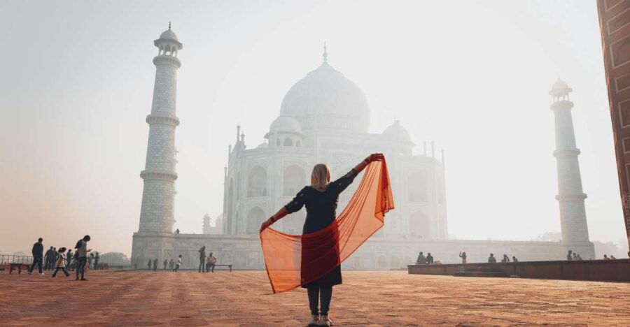 From Delhi: Private Taj Mahal Tour With Female Tour Guide - Good To Know