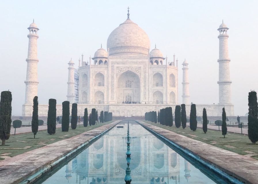 From Delhi: Taj Mahal 2-Day Trip With Flight to Bengaluru - Day 2 Itinerary
