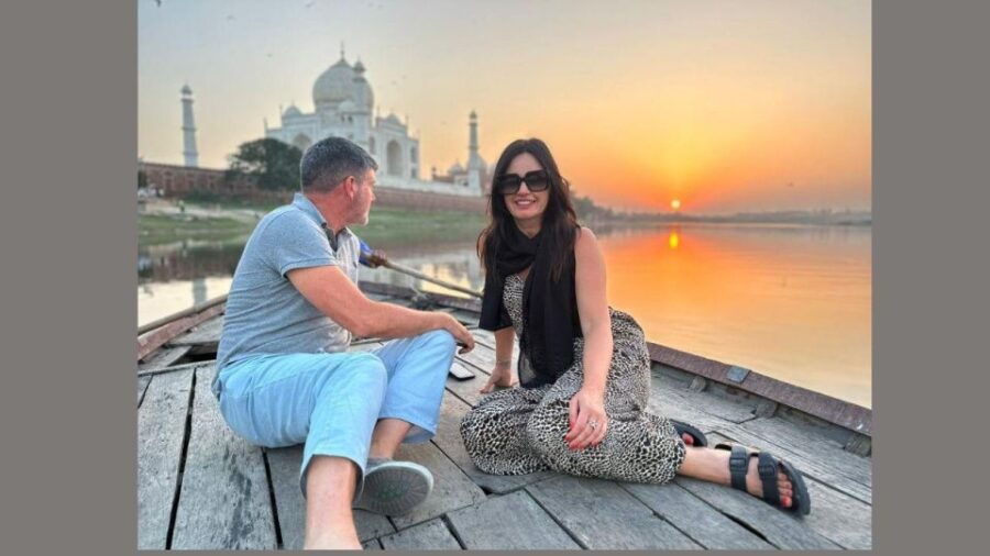 From Delhi: Taj Mahal & Agra Private Day Tour With Transfers
