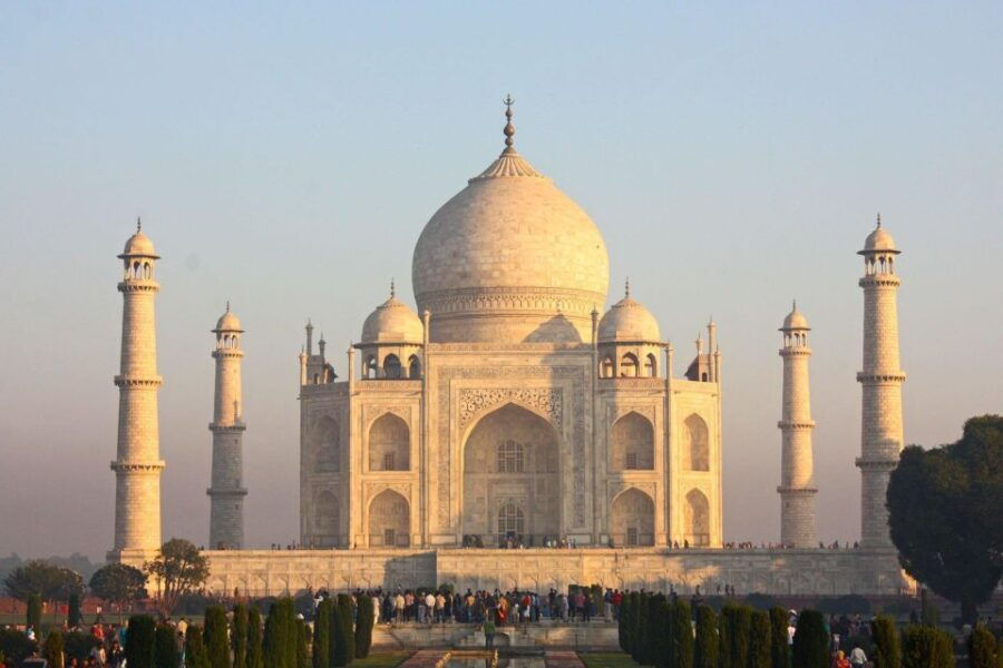From Delhi : Taj Mahal Agra Tour by Luxury Car With 5* Lunch - Good To Know