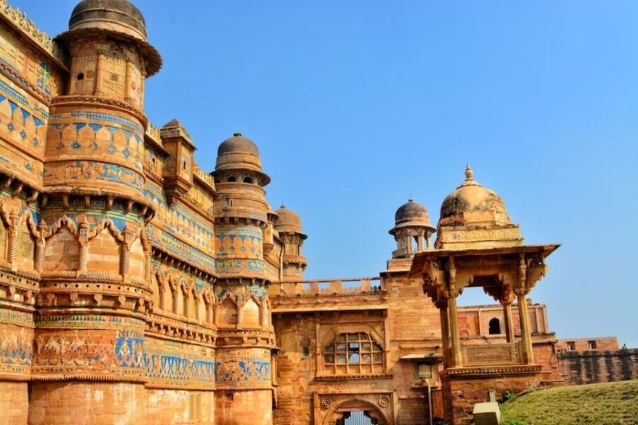 From Delhi: Tajmahal & Gwalior Private Tour by Gatiman Train - Booking Information