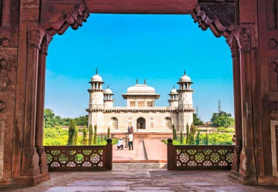 From Delhi:Overnight Taj Mahal Tour by Car With 5-Star Hotel - Customizable Itinerary Details