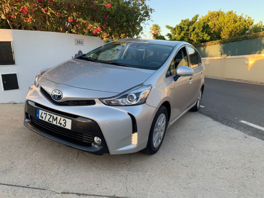 From Faro Airport: Private 1-Way Transfer to Alvor
