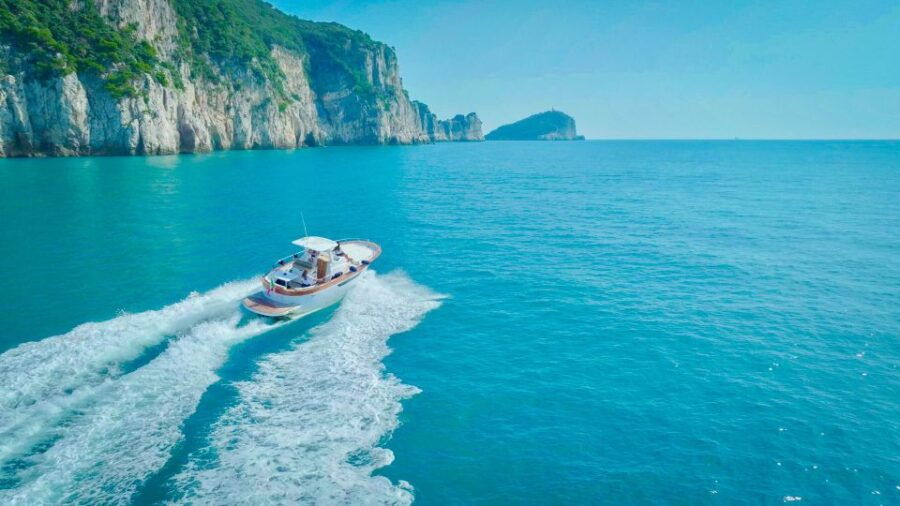 From La Spezia: Cinque Terre Boat Trip With Food Tastings
