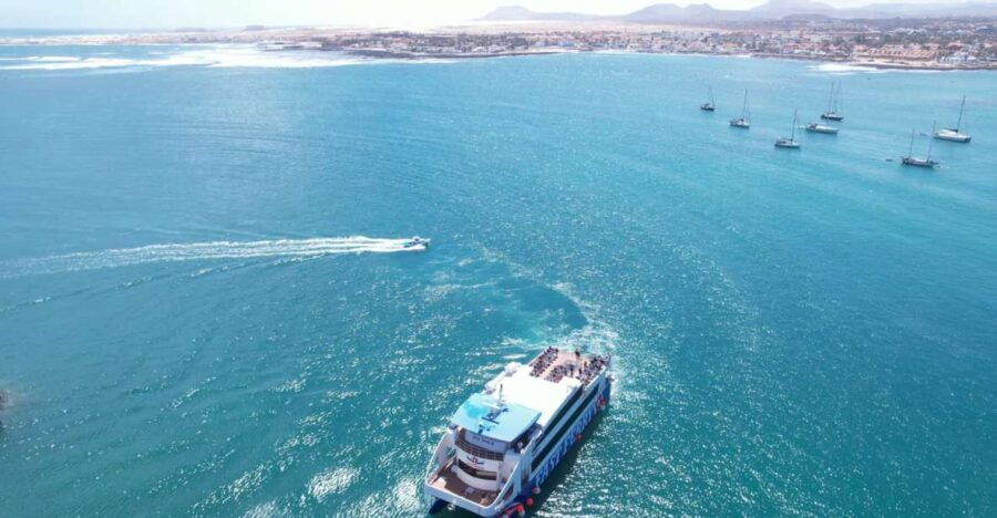 From Lanzarote: Corralejo & Lobos Island Self-Guided Visit