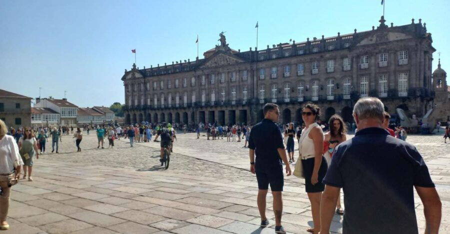 From Lisbon: Santiago De Compostela Private Transfer - Good To Know