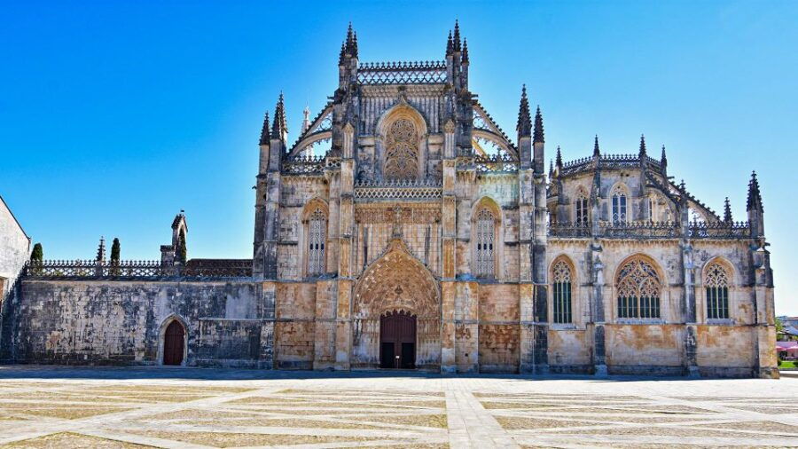 From Lisbon to Porto, Stop in 2 or 3 of Its Beautiful Cities