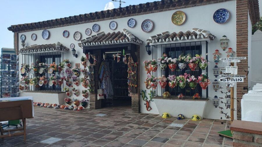 From Málaga: Marbella, Mijas, and Puerto Banús Guided Tour