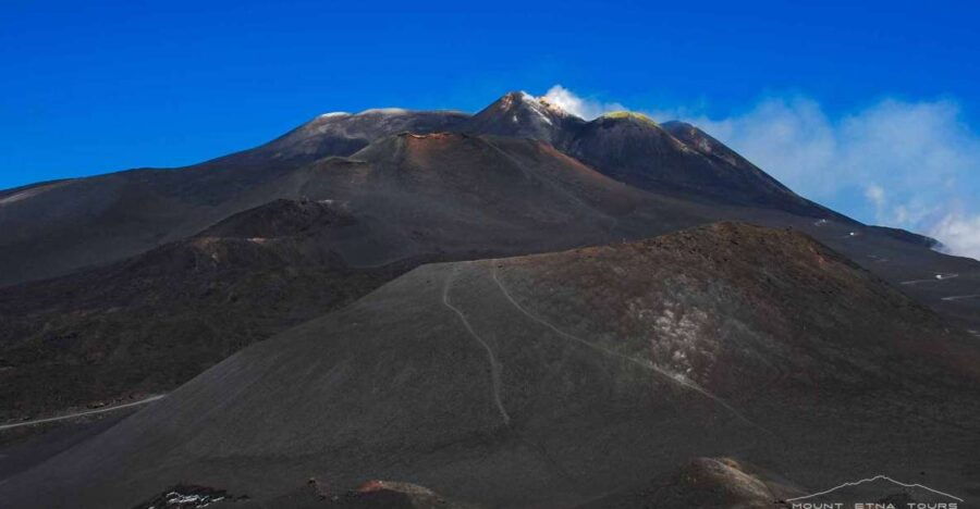 From Messina: Private Tour of Etna & Taormina With Pickup