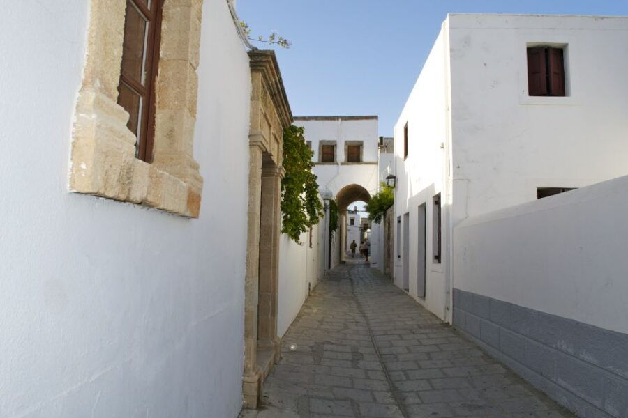 From Rhodes: Lindos Village and Acropolis Guided Tour - Tour Highlights