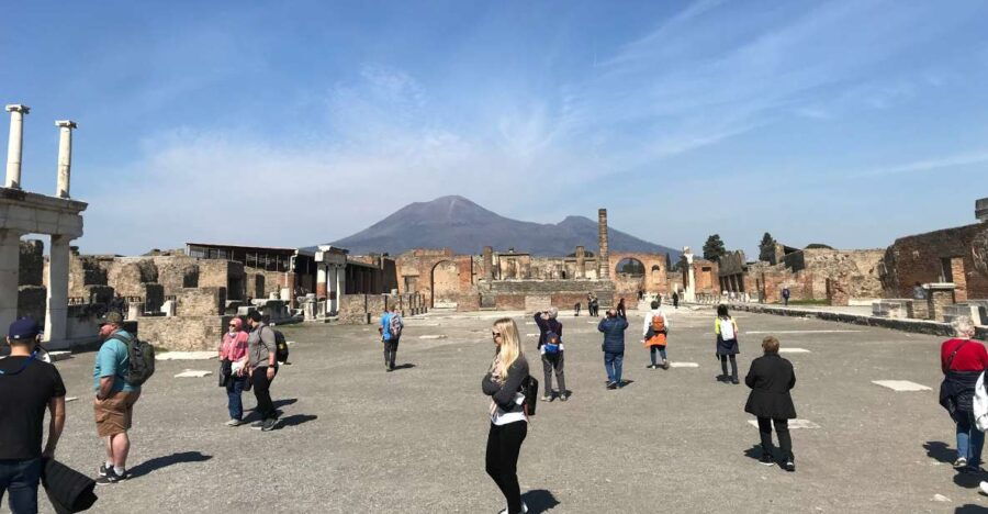 From Rome: Pompeii and Amalfi Coast Private Tour by Van