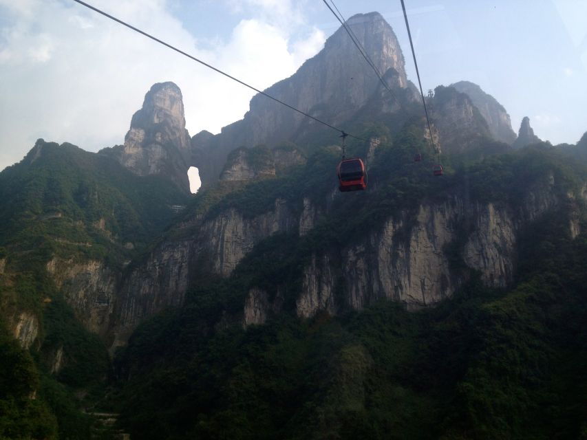 From Zhangjiajie: Full-Day Trip to Tianmen Mountain