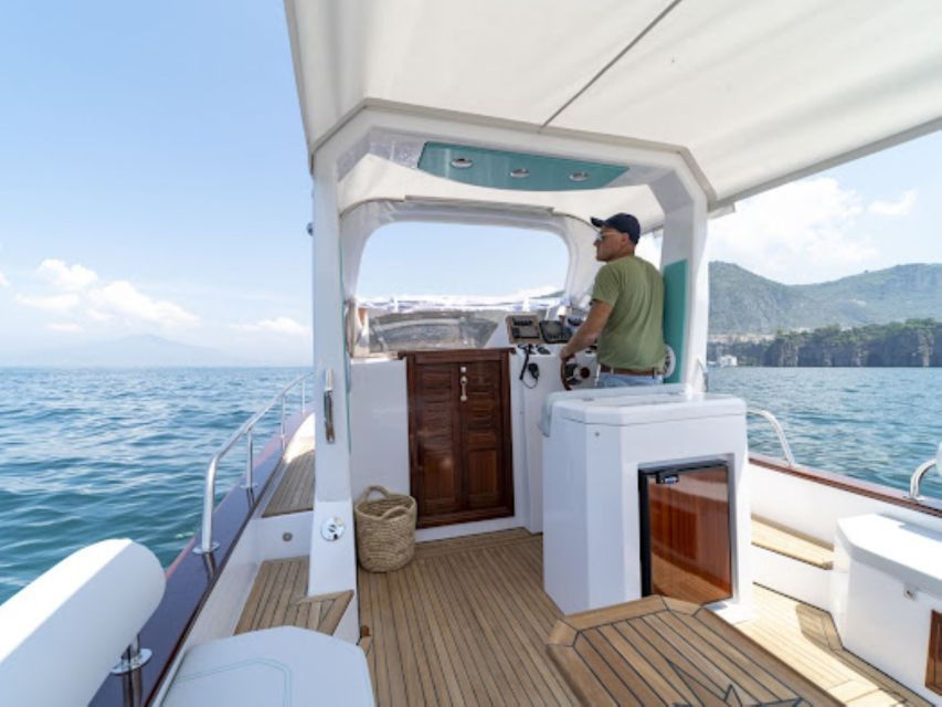 Full Day Private Boat Tour of Capri Departing From Positano