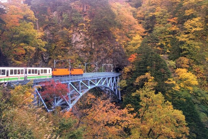 Full Day Tour to Kurobe Gorge and Unazuki Onsen From Kanazawa - Good To Know