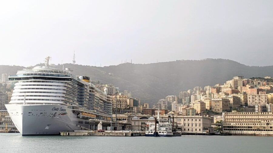 Genoa: Historic Old Town and Porto Antico Self-guided Walk - Tour Details
