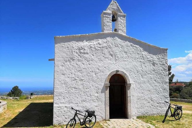 GPS Self Guide Alberobello and Masseria + Mozzarella and Focaccia Tastings by E-Bike
