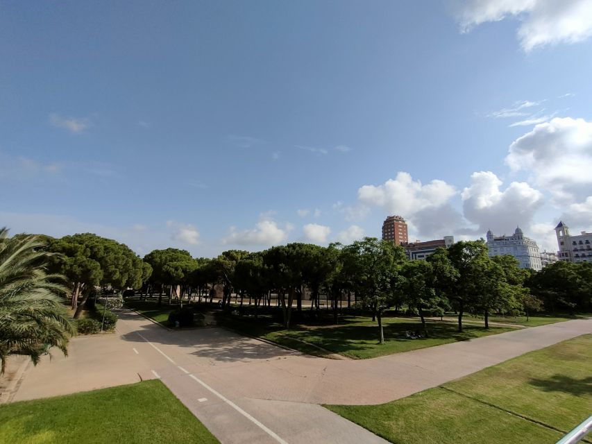 Grand City Bike Tour of Valencia