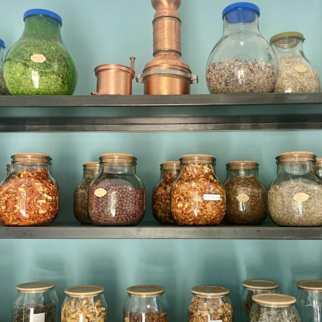 Gravina in Puglia: Distill and Taste the Apulian Gin